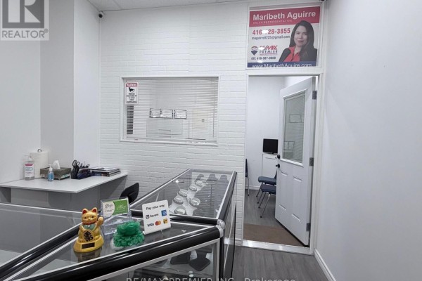 203 - 7181 Yonge Street, Markham, ON L3T0C7 Photo 3