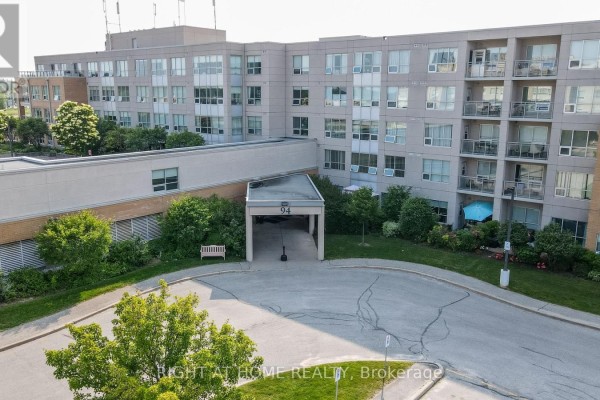 203 - 94 Dean Avenue, Barrie