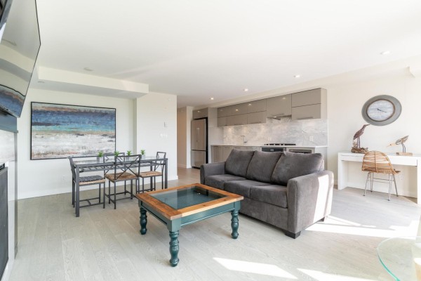 203 1160 Oxford Street, White Rock, BC V4B0B3 Photo 5