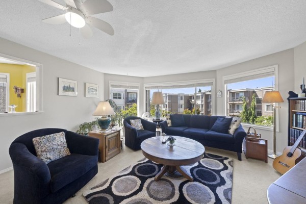 203 1327 Best Street, White Rock, BC V4B4E3 Photo 5