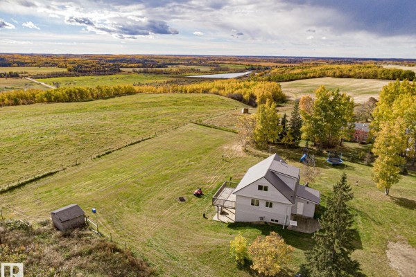 Den - #203 1414 Hwy 37, Rural Lac Ste  Anne County, AB T0E1V0 Photo 5