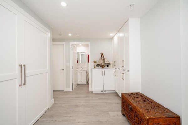 203 15152 Russell Avenue, White Rock, BC V4B0A3 Photo 5