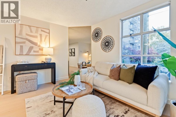 203 1705 Nelson Street, Vancouver, BC V6G1M6 Photo 4