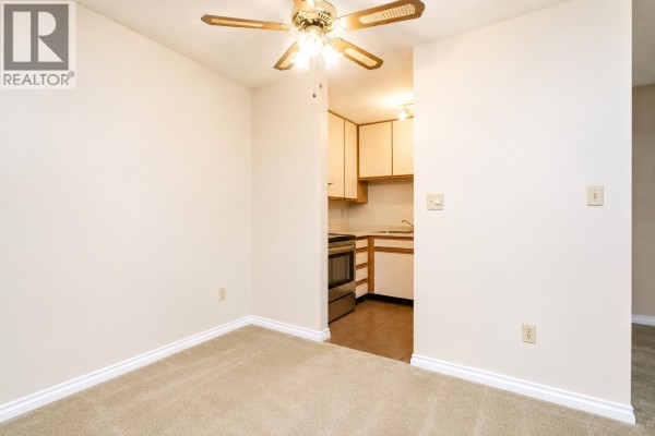 203 1775 W 10th Avenue, Vancouver, BC V6J2A4 Photo 4
