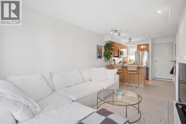 203 2190 W 5th Avenue, Vancouver, BC V6K1S2 Photo 3