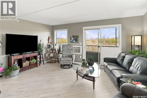 4pc Bathroom - 203 2426 Buhler Avenue, North Battleford, SK S9A1R5 Photo 3