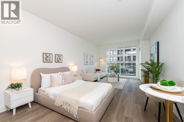 203 422 Lakewood Drive, Vancouver, BC, photo 2