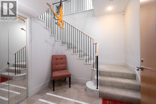 203 499 Broughton Street, Vancouver, BC V6G3K1 Photo 5