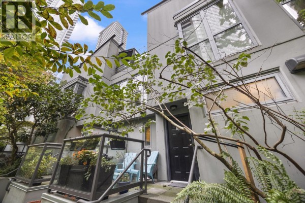 203 501 Pacific Street, Vancouver, BC V6Z2X6 Photo 4