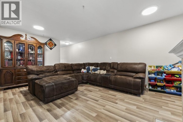 203 5625 Senlac Street, Vancouver, BC V5R6G8 Photo 5