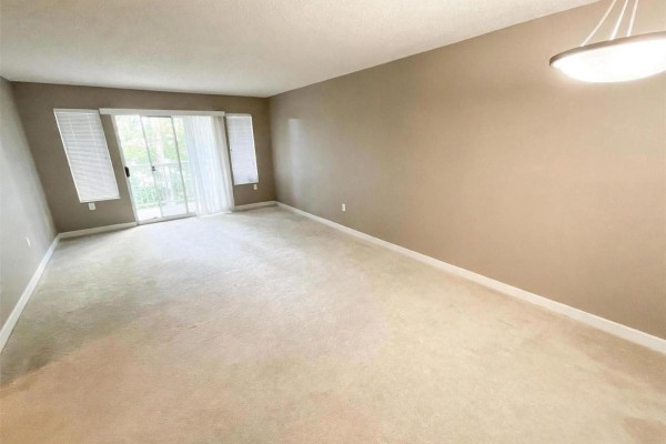 203 5664 200 Street, Langley, BC V3A1M8 Photo 5