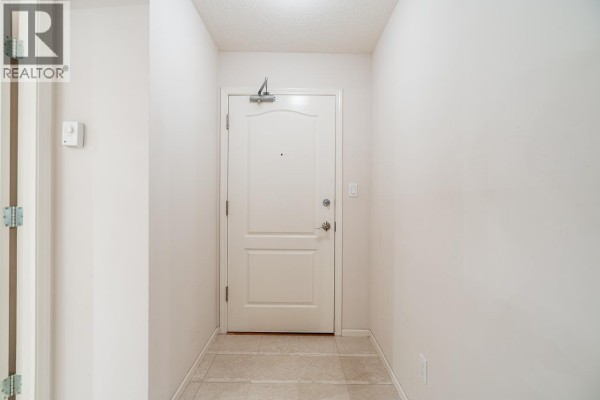 203 6622 Southoaks Crescent, Burnaby, BC V5E4K2 Photo 4