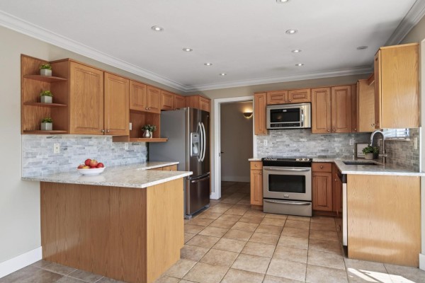 203 6875 121 Street, Surrey, BC V3Q1W2 Photo 4