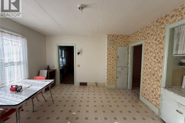 3pc Bathroom - 203 6th Avenue W, Canora, SK S0A0L0 Photo 5