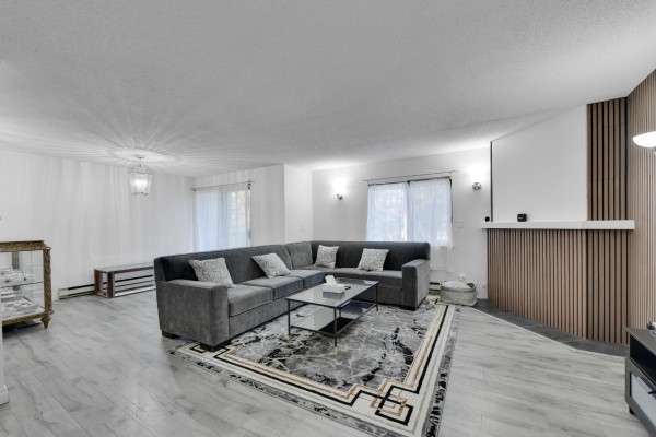 203 7064 133b Street, Surrey, BC V3W8A4 Photo 2