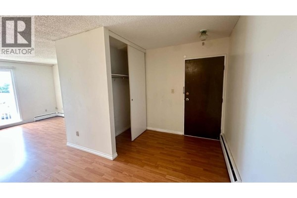 203 7280 Lindsay Road, Richmond, BC V7C3M6 Photo 3