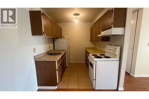 203 7280 Lindsay Road, Richmond, BC V7C3M6 Photo 4