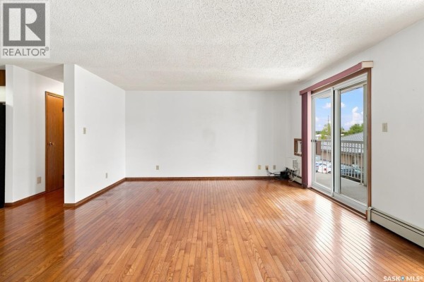 Dining room - 203 918 Argyle Avenue, Saskatoon, SK S7H2V9 Photo 2