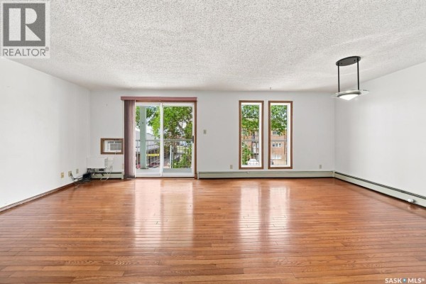 Kitchen - 203 918 Argyle Avenue, Saskatoon, SK S7H2V9 Photo 3