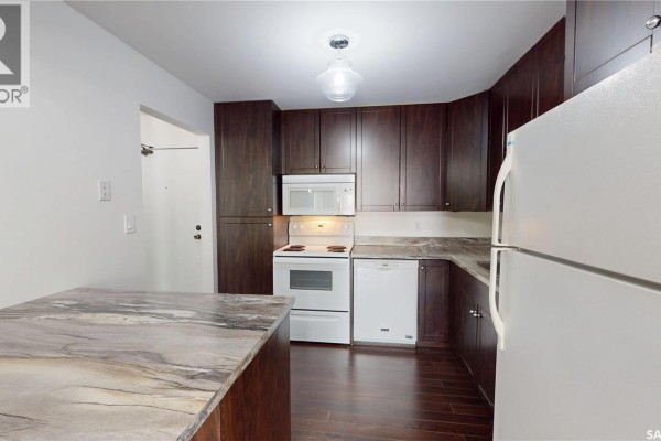 4pc Bathroom - 203 921 Main Street, Saskatoon, SK S7H0K4 Photo 5