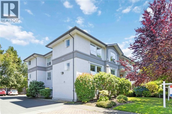 203 9945 Fifth St, Sidney, BC, photo 2