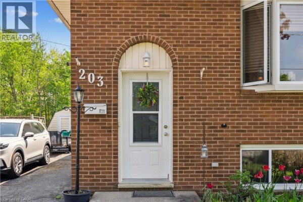 203 Commercial Street Unit# Upper, Welland, ON, photo 3