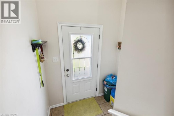 Bedroom - 203 Commercial Street Unit# Upper, Welland, ON L3B5Z5 Photo 4