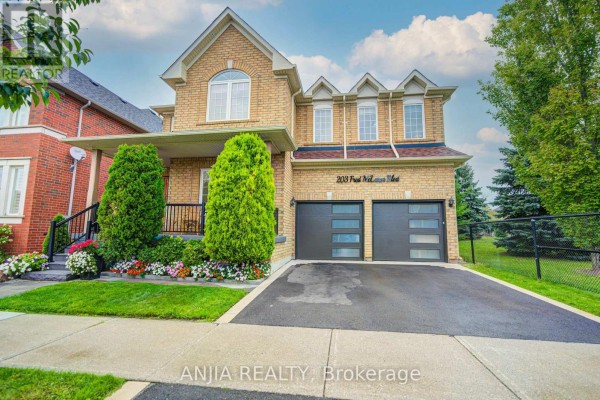203 Fred Mclaren Boulevard, Markham