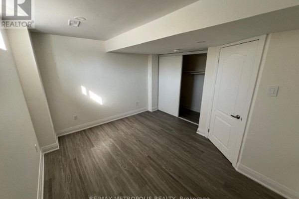 203 Gardiner Drive, Bradford West Gwillimbury, ON L3Z0J5 Photo 5
