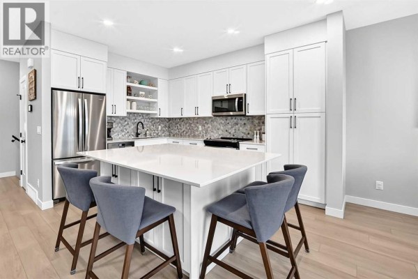 Dining room - 203 Greenwich Drive Nw, Calgary, AB T3B6N9 Photo 3
