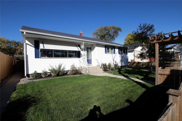 203 Harold Avenue, Winnipeg
