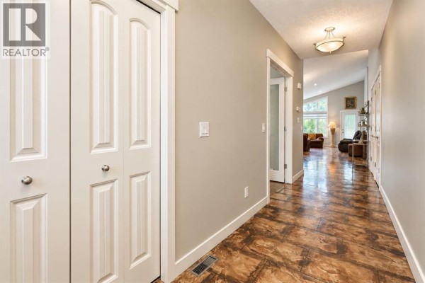 3pc Bathroom - 203 Hillcrest Boulevard, Strathmore, AB T1P0A3 Photo 2