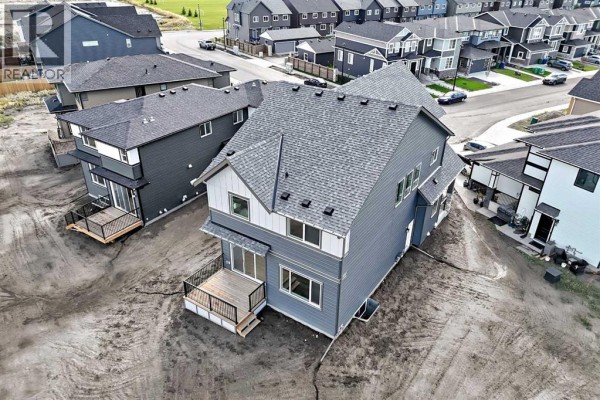 203 Langwell Common Se, Airdrie, AB, photo 3