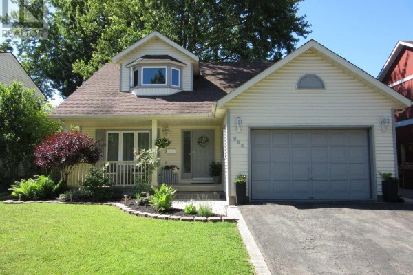 203 Leaside Drive, Welland, ON, photo 2