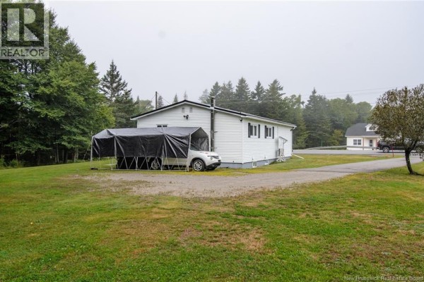 Bedroom - 203 Route 176, Pennfield, NB E5H1V1 Photo 5