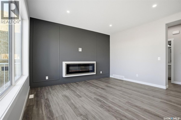 Laundry room - 203 Sharma Lane, Saskatoon, SK S7W0Y4 Photo 5