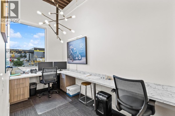 2030 Matrix Crescent Unit# 11, Kelowna, BC V1V0G5 Photo 5