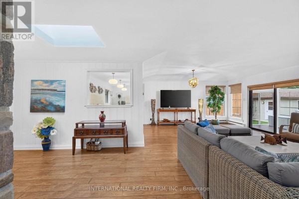 2032 Lakeshore Drive, Ramara, ON L0K1B0 Photo 5