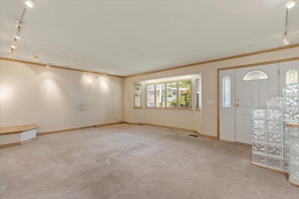 2034 Majestic Crescent, Abbotsford, BC V2T3G1 Photo 5