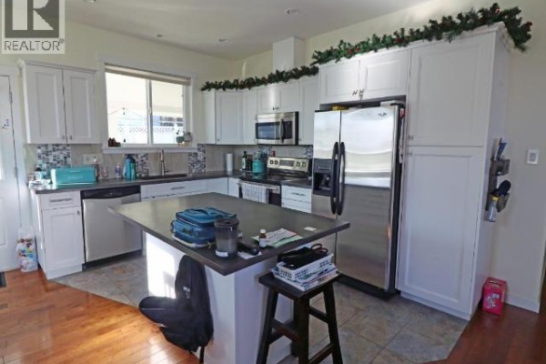 Laundry room - 2037 Stagecoach Drive, Kamloops, BC V2B0A7 Photo 3
