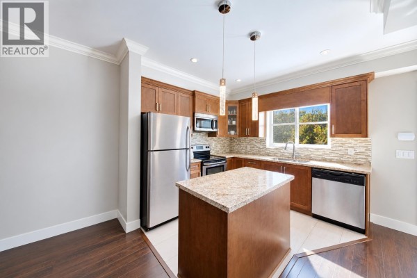 203a 7159 Stride Avenue, Burnaby, BC V3N1T8 Photo 2