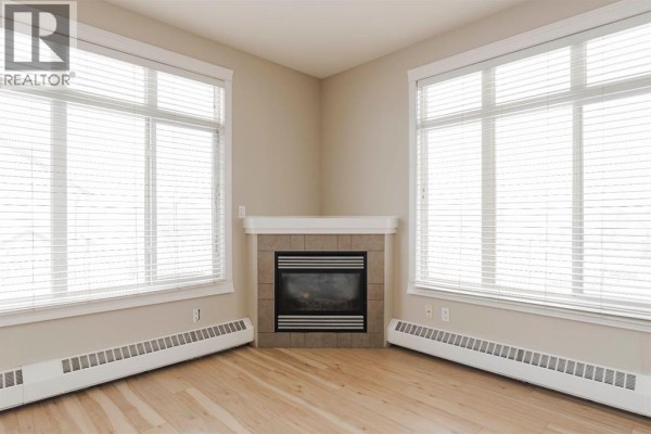 Kitchen - 204, 100 Denholm Gate, Fort Mcmurray, AB T9H0B2 Photo 5