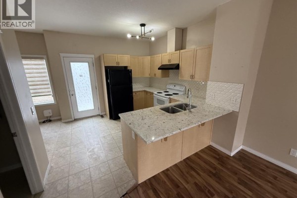 Living room - 204, 111 Tarawood Lane Ne, Calgary, AB T3J0C1 Photo 4