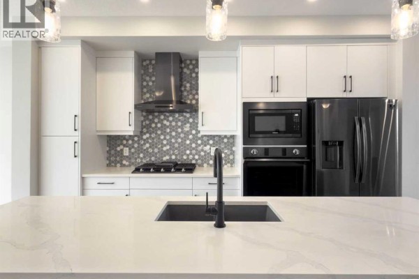 Kitchen - 204, 81 Greenbriar Place Nw, Calgary, AB T3B6J1 Photo 4