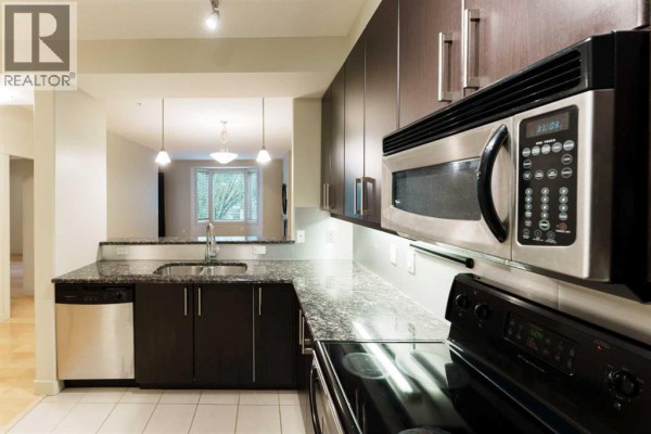 Pantry - 204, 830 Centre Avenue Ne, Calgary, AB T2E9C3 Photo 3