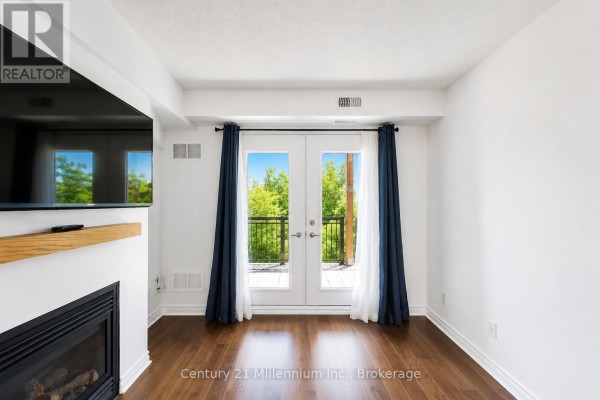 204 - 10 Brandy Lane Drive, Collingwood, ON L9Y0X4 Photo 4