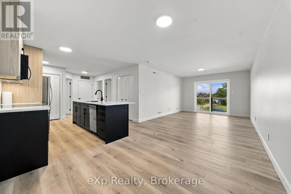 204 - 10 Hillside Meadow Drive, Quinte West, ON K8V0J7 Photo 3