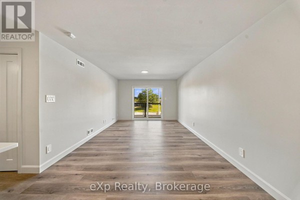 204 - 10 Hillside Meadow Drive, Quinte West, ON K8V0J7 Photo 4