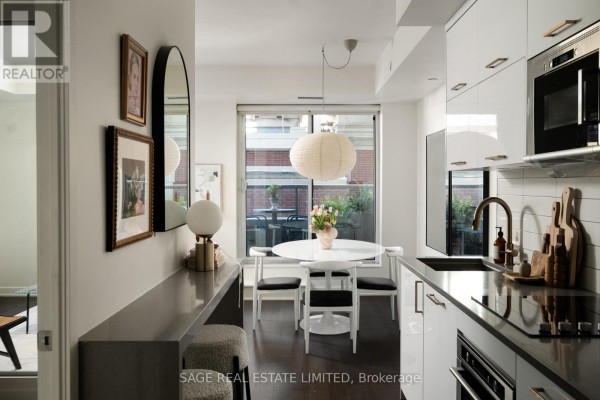Bedroom - 204 - 106 Dovercourt Road, Toronto, ON M6J0G4 Photo 4