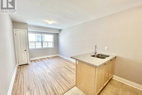 204 - 11 Thirty Third Street, Toronto, ON M8W3G7 Photo 2